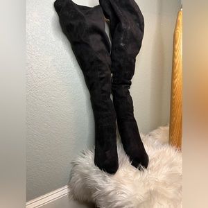 Evanna ShoeDazzle Boot